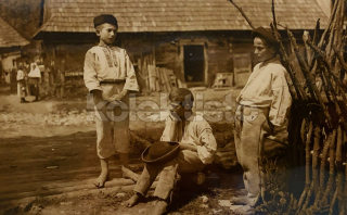 250 Kč ZIL Pohlednice Fačkov KROJE, K.PLICKA, SVK129859