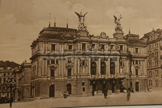 300 Kč ABM Pohlednice Praha 2 DIVADLA, CZE101440