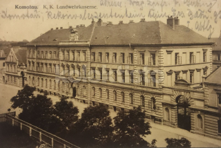 420 Kč CV Pohlednice Chomutov KASÁRNY, CZE108974