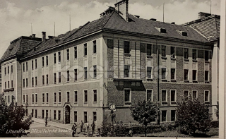 360 Kč LT Pohlednice Litoměřice KASÁRNY, CZE116429