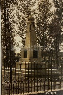 360 Kč LT Pohlednice Roudnice nad Labem POMNÍKY, CZE116527