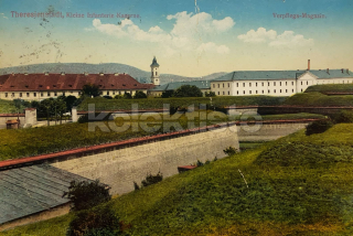 120 Kč LT Pohlednice Terezín KASÁRNY, CZE116533