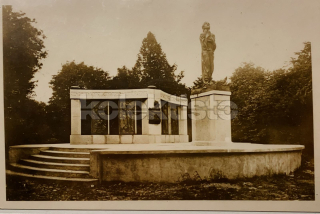 360 Kč TA Pohlednice Tábor POMNÍKY, CZE124537